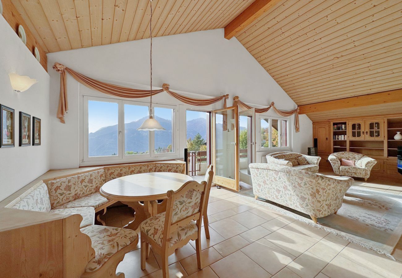 Ferienwohnung in Mollens - Family Penthouse with view of the Swiss Alps