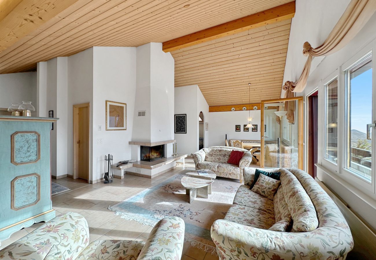 Ferienwohnung in Mollens - Family Penthouse with view of the Swiss Alps