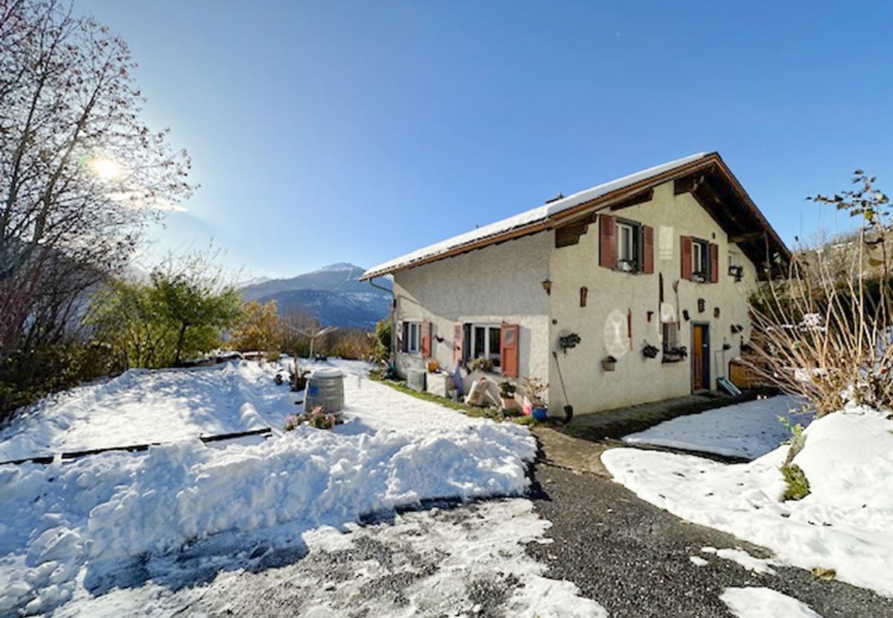 Ferienwohnung in Conzor - Sunny Lily facing the swiss Alps - Crans Montana