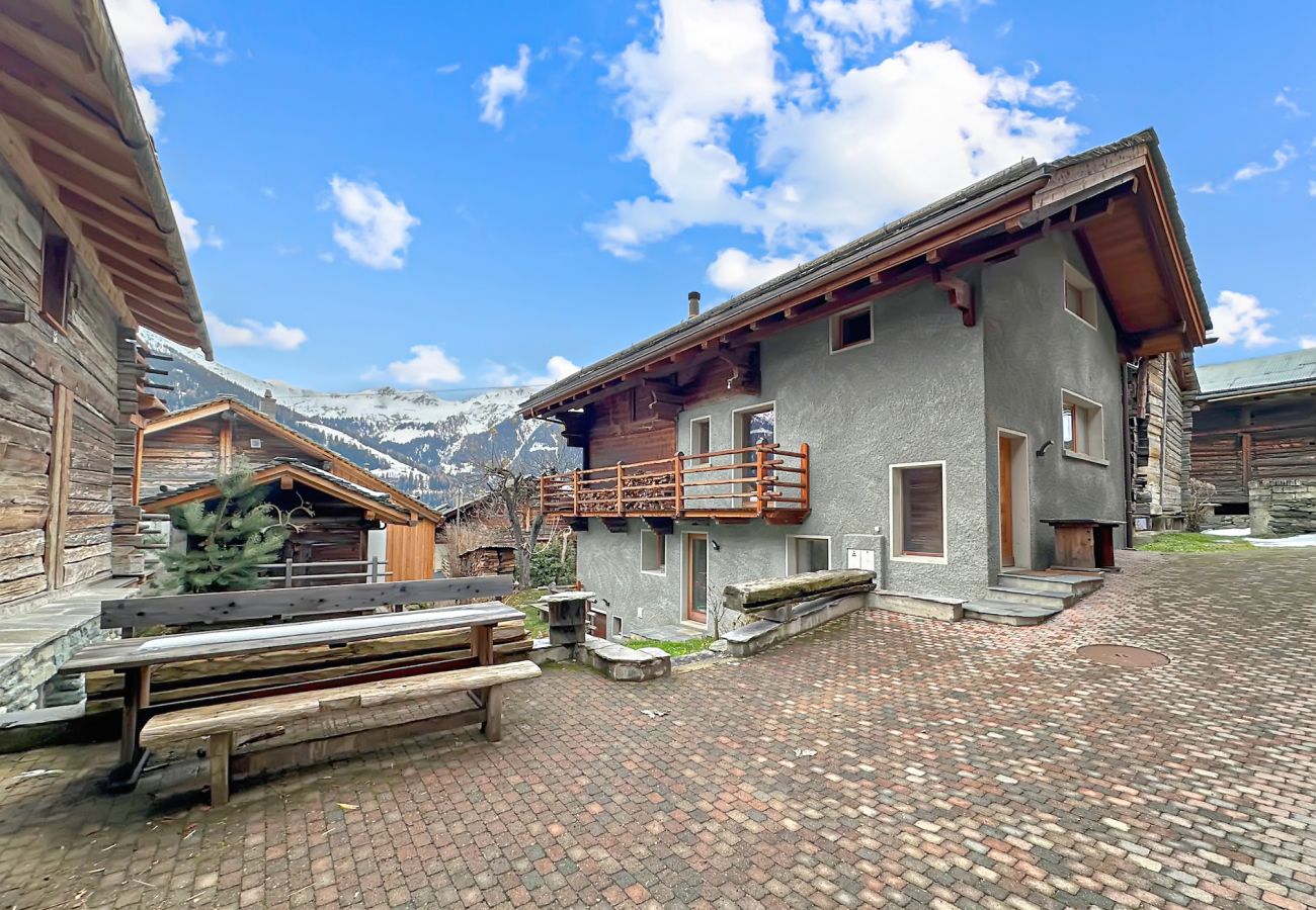 Ferienwohnung in Sarreyer - Perfect Lodge 10 mns from Verbier - 4 Valleys . Sw